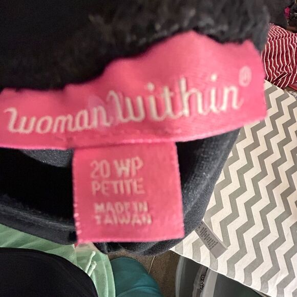 Woman within Black pull on pants - Picture 6 of 7